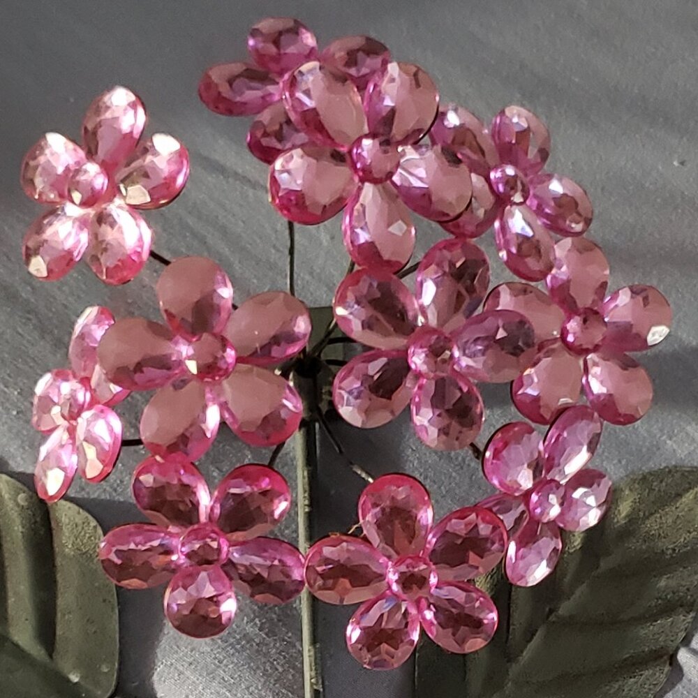 Pretty wall hanger/hook. Decorative - Picture 6 of 6